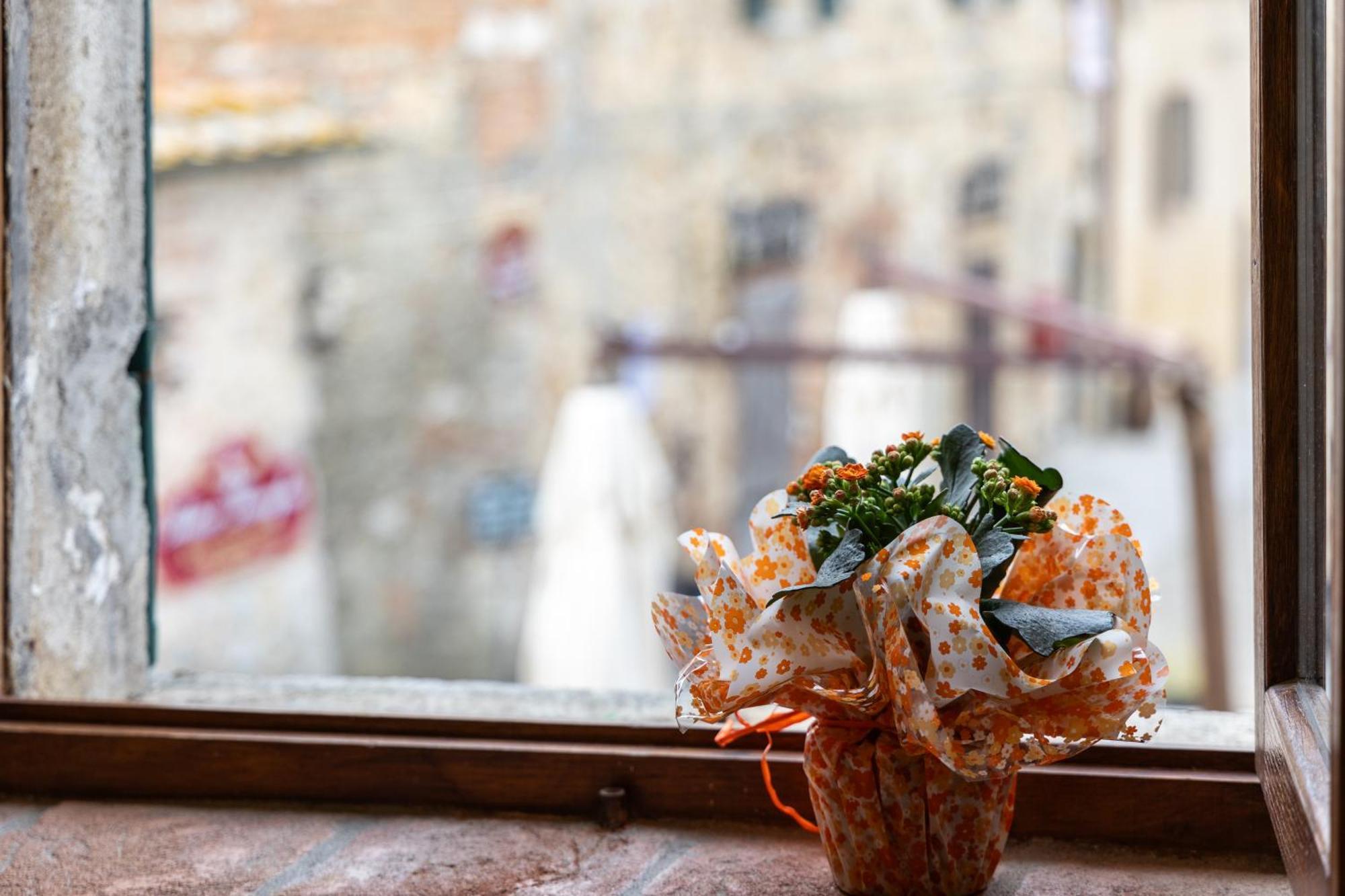 Sognare Nel Castello Hotel Monteriggioni Buitenkant foto
